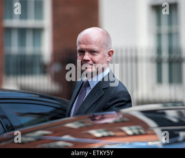 William Hague, Primo Segretario di Stato e leader della House of Commons lasciando una riunione del gabinetto in 10 Downing Street con: William Hague quando: 10 Mar 2015 Credit: Pietro Maclaine/WENN.com Foto Stock