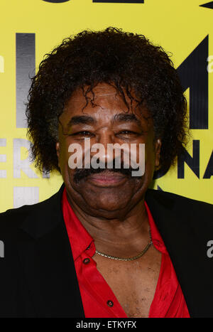 Qfip screening di 'Il Record Man' - Arrivi con: Singer George McCrae dove: Miami Beach, Florida, Stati Uniti quando: 10 Mar 2015 Credit: Johnny Louis/WENN.com Foto Stock