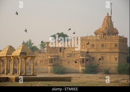 Tempio Jain, Amar Sagar, Lodurva, vicino a Jaisalmer, Rajasthan, India Foto Stock