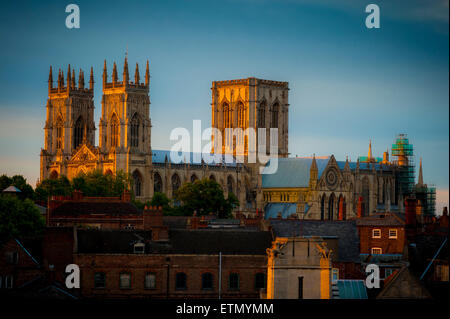 York Minster, UK, al tramonto. Foto Stock