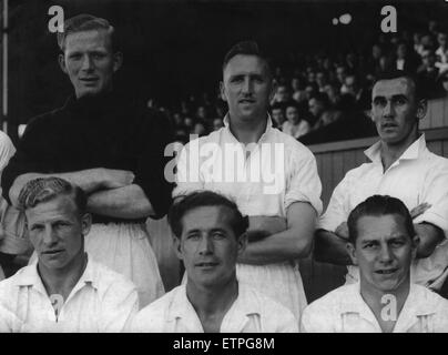 Swansea City Football Team 1950, fila posteriore sinistra a destra Danny Canning. Crugnola e faggio fila anteriore Weston, ustioni e Weekey circa agosto 1950 Foto Stock