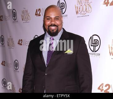 Disney celebra Stephen Sondheim e 'nel bosco' in-home rilasciare tenutosi a 42 West club - Arrivi con: James Monroe Iglehart dove: la città di New York, New York, Stati Uniti quando: 22 Mar 2015 Credit: Giuseppe Marzullo/WENN.com Foto Stock