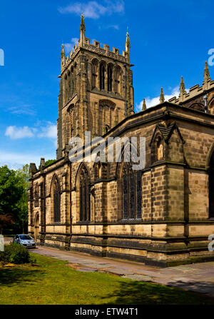 Tutti i Santi con la Chiesa della Santa Trinità di Inghilterra chiesa parrocchiale nella città di Loughborough LEICESTERSHIRE REGNO UNITO Inghilterra Foto Stock