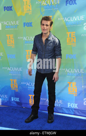 LOS ANGELES, CA - Agosto 7, 2011: Paul Wesley al 2011 Teen Choice Awards al Amphitheatre di Gibson, Universal Studios di Hollywood. Foto Stock