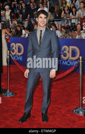 LOS ANGELES, CA - Agosto 6, 2011: Darren Criss alla prima mondiale di "Glee il 3D Concerto film" al Regency Village Theatre, Westwood. Foto Stock