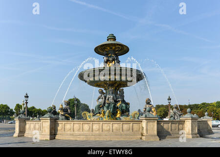 Fontaine des Fleuves, la fontana dei Fiumi, Place de la Concorde, Paris, Francia Foto Stock