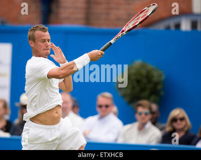 Londra, Regno Unito. Il 15 giugno, 2015. Queens Aegon campionato di tennis. Lleyton Hewitt (AUS) in azione a ciò che è stata la sua ultima apparizione al Queens Club. Credito: Azione Sport Plus/Alamy Live News Foto Stock