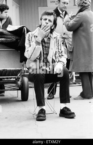 Ex batterista dei Beatles Ringo Starr come egli appare nel film "che sarà il giorno " , girato a Warners Holiday Camp in Ryde sull'Isola di Wight. Il 24 ottobre 1972. Foto Stock