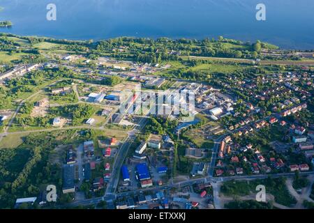 Vista aerea del Gizycko - città sul lago Niegocin, Mazury, Polonia Foto Stock