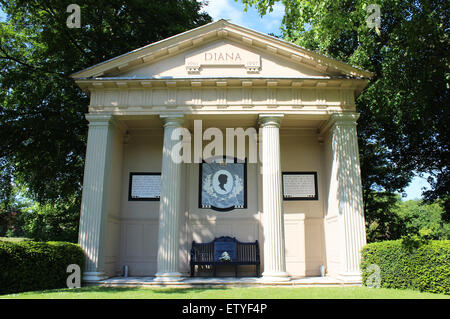 Tempio di motivi di Althorp Station Wagon dedicato a Diana, principessa di Galles dal Conte Spencer Foto Stock