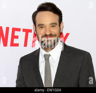 Los Angeles premiere di Netflix la 'Meraviglia's Daredevil" tenutasi presso la premiere Casa di Regal Cinemas LA LIVE - Arrivi con: Charlie Cox dove: Los Angeles, California, Stati Uniti quando: 02 Apr 2015 C Foto Stock