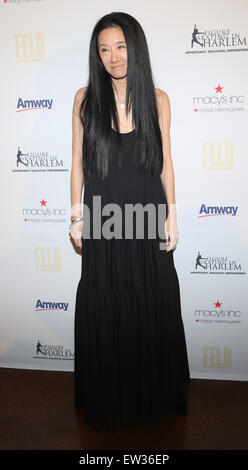 La decima edizione del pattinaggio con le stelle Gala - Arrivi con: Vera Wang dove: New York City, Stati Uniti quando: 13 Apr 2015 C Foto Stock