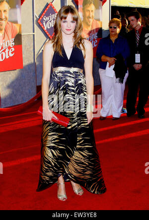 Danielle Panabaker presso il Los Angeles premiere di 'swing voto" tenutasi presso l'El Capitan Theater di Hollywood di luglio 24, 2008. Foto Stock