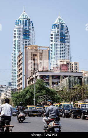 Mumbai India, Tardeo, Jehangir Boman Behram Road, architetto Hafeez Contractor, l'edificio più alto, le torri gemelle imperiali, condomini residenziali, alto ris Foto Stock