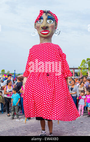 Mojigangas al festival della Valle del Maiz su 31 maggio , 2015 in San Miguel De Allende ,Messico. Foto Stock