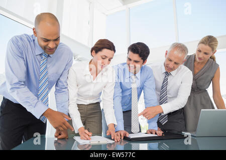 Il team di Business durante la riunione Foto Stock