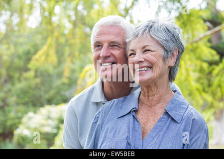 Felice vecchia coppia sorridente Foto Stock