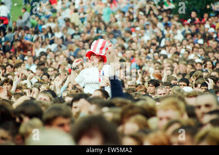 1996 Oasi, il gruppo di musica, eseguendo o stadio, Balloch Castle Country Park Balloch, Loch Lomond, nel West Dunbartonshire, Scozia, domenica 4 agosto 1996 Foto Stock