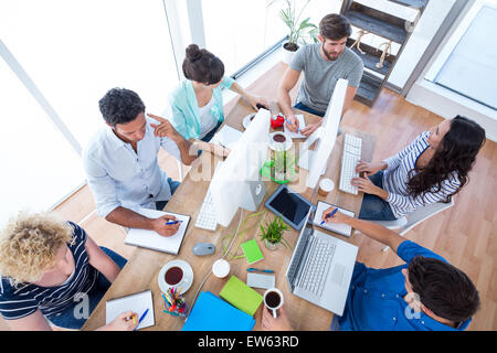 Creative team aziendale nel corso di una riunione Foto Stock