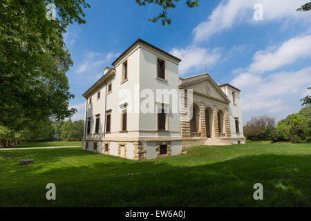 La Villa Pisani Bonetti è una villa patrizia progettata da Andrea Palladio, situato a Bagnolo, una frazione del comune di Lonigo in Veneto. Foto Stock