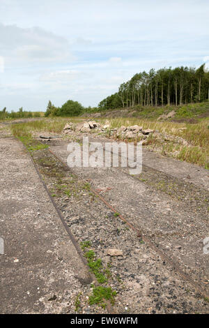 Il Baddesley Colliery sito nella strada principale, Baxterley che deve essere utilizzato da Jaguar Landrover come un sito di distribuzione. Foto Stock