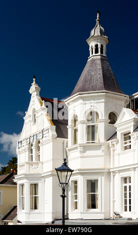 Nel Regno Unito, in Galles, Conwy, Llandudno, Hill Terrace, elegante imbiancate promontori Vittoriano Hotel Foto Stock