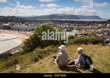 Nel Regno Unito, in Galles, Conwy, Llandudno, Camera Obscura hill, i visitatori possono godersi la vista Foto Stock