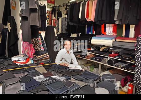 Tessuto Shíliùpù Mercato cinese di Shanghai (per i prodotti tessili e personalizzata in vestiti, Shi Liu Pu tessuto mercato (168 Dong Men Rd.) Foto Stock