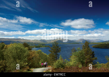 Le colline di Luss da Craigie Fort sopra Balmaha, Loch Lomond e il Trossachs National Park Foto Stock