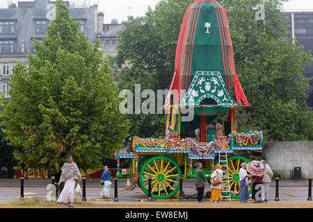 Rathayatra parade, Hare Krishna seguaci di Londra. Foto Stock