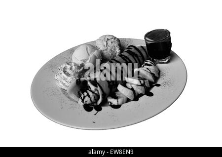 Banana Waffle con gelato e cioccolato topping Foto Stock