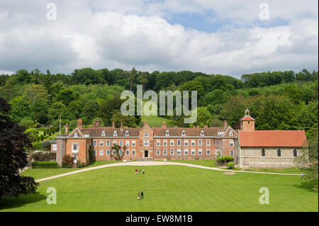 Classic, concourse cantante condizione di vetture a motore a un convegno annuale di Stonor Park in Oxfordshire Foto Stock