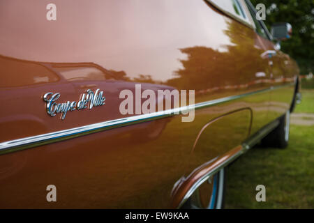 PAAREN IM GLIEN, Germania - 23 Maggio 2015: frammento di un full-size auto di lusso Cadillac Coupe de Ville. Oldtimer mostrano in MAFZ. Foto Stock