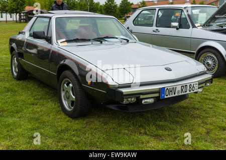 PAAREN IM GLIEN, Germania - 23 Maggio 2015: auto sportiva Bertone X1/9 (Fiat X1/9), 1984. Oldtimer mostrano in MAFZ. Foto Stock