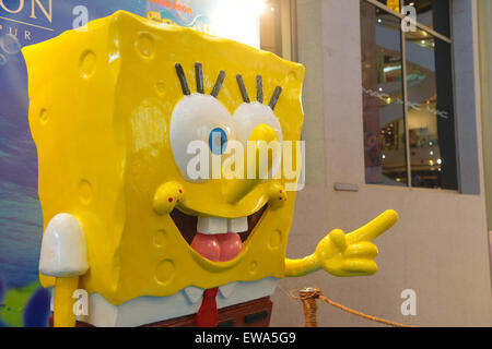 Spongebob Squarepants statua a Spongebob promozione massa al Pavillion Shopping Mall, a Kuala Lumpur in Malesia nel giugno 2015. Foto Stock