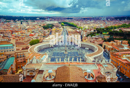 Panorama Piazza San Pietro e a tutti di Roma Foto Stock