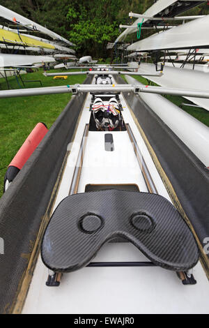 Barca area di storage presso il Lago di Shawnigan Scuola regata di canottaggio, Lago di Shawnigan, Isola di Vancouver, British Columbia Foto Stock