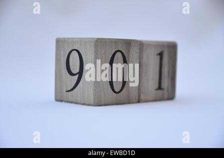 I numeri su cubi di legno Foto Stock