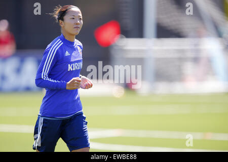 Campo di impero, Vancouver, Canada. Il 21 giugno, 2015. Yuki Ogimi (JPN), 21 giugno 2015 - Calcetto : Giappone National team ufficiale traniig settion prima di FIFA Coppa del Mondo Donne Canada 2015 round 16 mach presso Empire Campo, Vancouver, Canada. Credito: Yusuke Nakansihi AFLO/sport/Alamy Live News Foto Stock