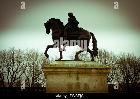 Statua equestre di Guglielmo III con Rysbrack in Queens Square, Bristol Foto Stock