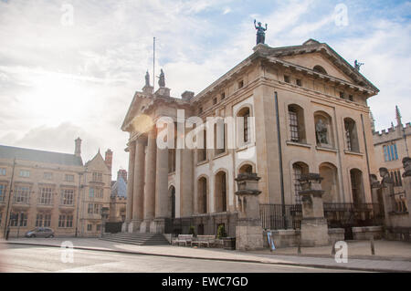 Vista la Bodleian Library (Clarendon Building), Oxford, Regno Unito Foto Stock
