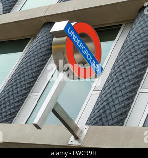 Londra segno della metropolitana di Kings Cross e St Pancras Londra Foto Stock