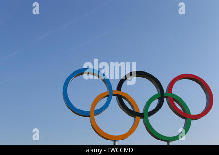 File foto: vista generale degli anelli olimpici girati a su Agosto 9, 2012 at Olympic Park durante il London 2012 in occasione dei Giochi Olimpici di Londra, Regno Unito. © YUTAKA AFLO/sport/Alamy Live News Foto Stock