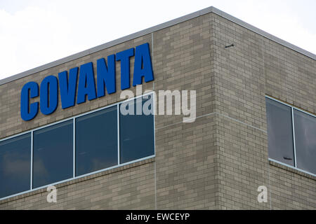 Un logo segno al di fuori della sede di Covanta in Morristown, New Jersey. Foto Stock