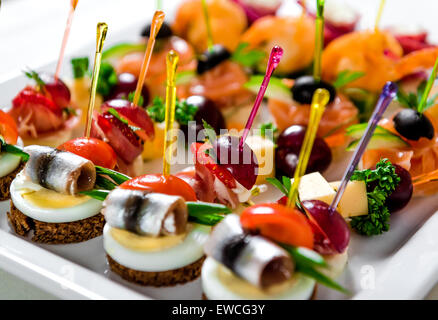 Frutti di mare e carne crostini Foto Stock