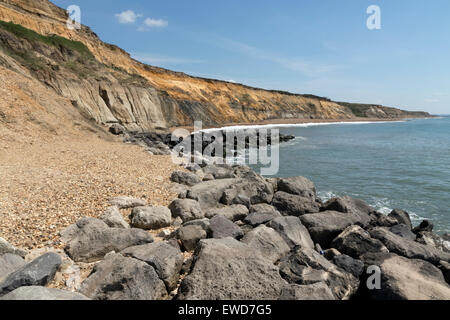 Deserta spiaggia di Barton-su-mare vicino a New Milton in Hampshire Foto Stock