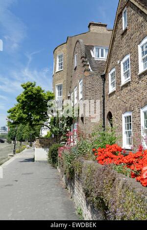 Riverside case allo Strand sul verde del Chiswick West London Foto Stock