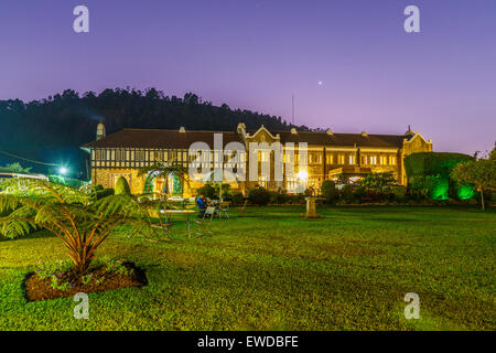 L'Hill Club, Nuwara Eliya, Sri Lanka, al crepuscolo Foto Stock