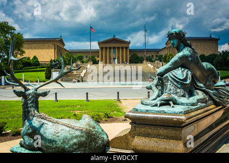 Statue Eakins ovale e il Museo dell'Arte di Philadelphia, Pennsylvania. Foto Stock