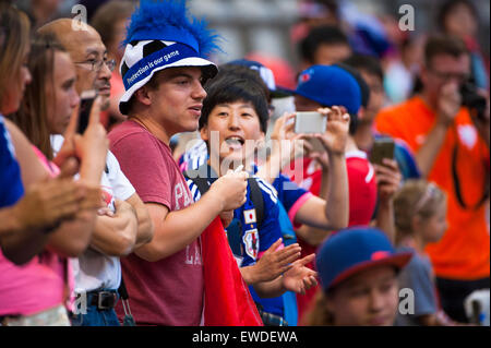 Vancouver, Canada. Il 23 giugno, 2015. ventole in vista del round di 16 match tra il Giappone e i Paesi Bassi in occasione del FIFA Coppa del Mondo Donne Canada 2015 presso lo Stadio BC Place. Credito: Matt Jacques/Alamy Live News Foto Stock